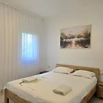 & Sea Living Plazhi San Pietro
