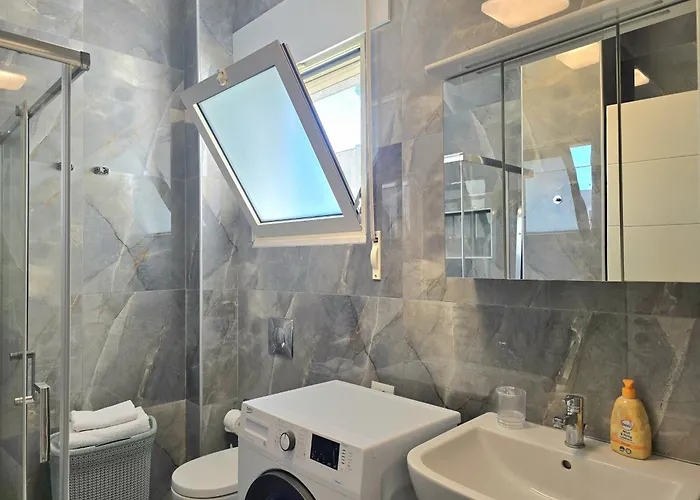 & Sea Living Plazhi San Pietro