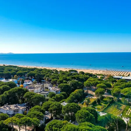 & Sea Living * Plazhi San Pietro