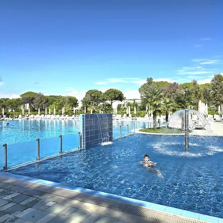 & Sea Living * Plazhi San Pietro
