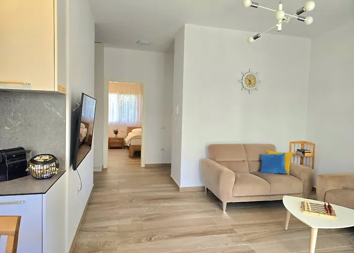 Lejlighed & Sea Living Plazhi San Pietro